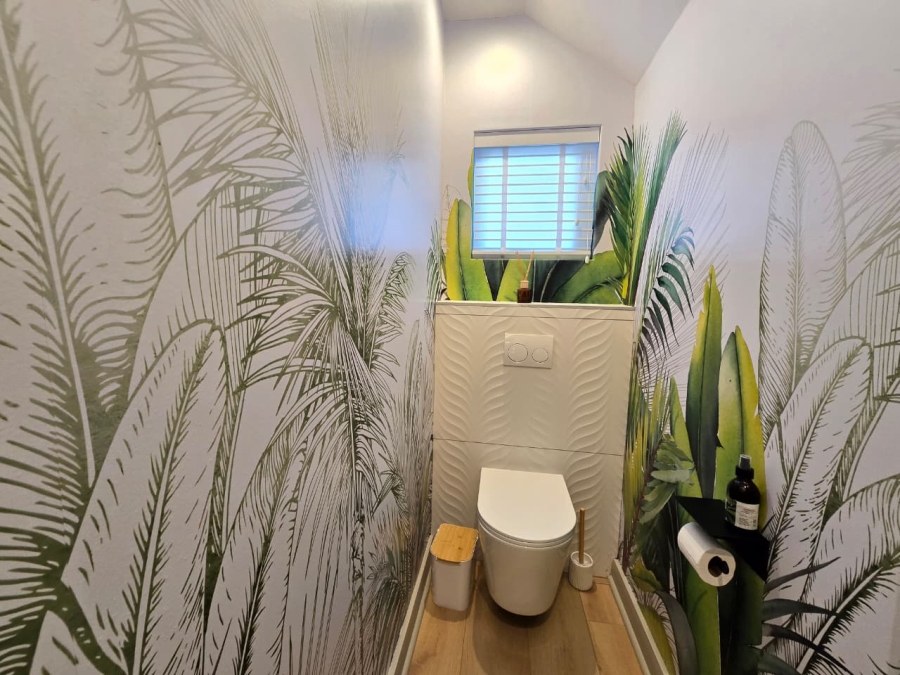 To Let 2 Bedroom Property for Rent in Oubaai Western Cape